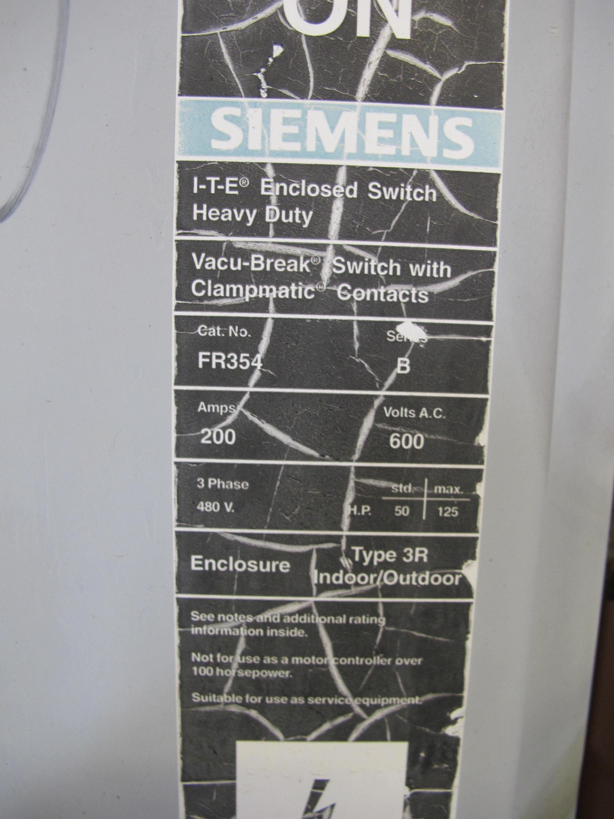 SIEMENS CONTROL BOX, (4) ENCLOSURES AND VACU-BREAK HEAVY DUTY SWITCHES. LOADING & HANDLING FEE $15-4114